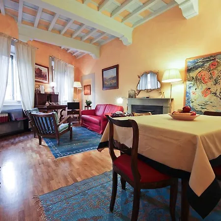 Casa Tornabuoni * Florence